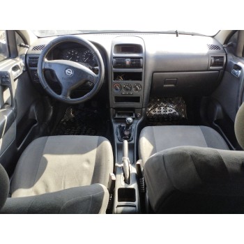 opel astra g berlina del año 2003