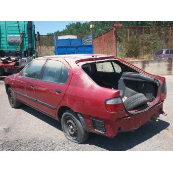 nissan primera berlina (p11) del año 1996