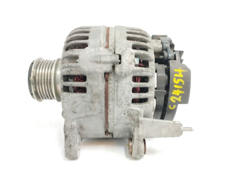 Recambio de alternador para volkswagen polo (9n3) 1.4 tdi referencia OEM IAM 045903023A 0124515022 120A
