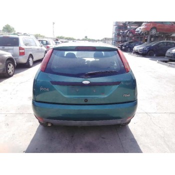ford focus berlina (cak) del año 2000