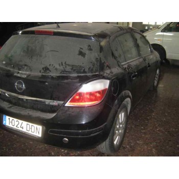 opel astra h berlina del año 2004