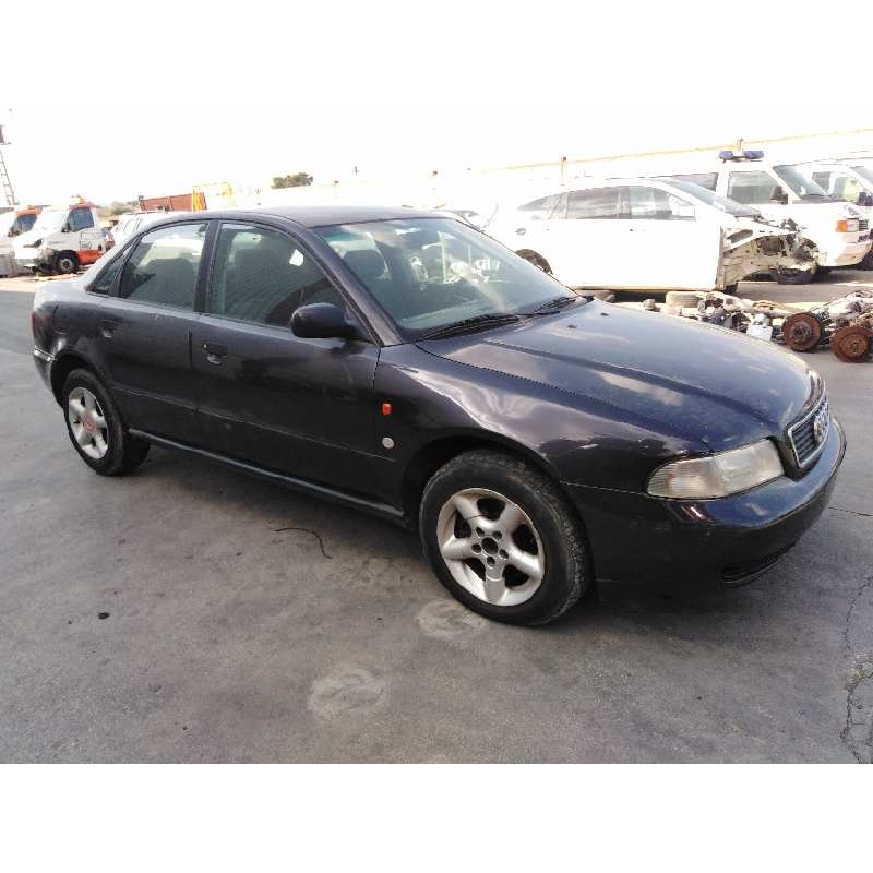 AUDI A4 BERLINA (B5)