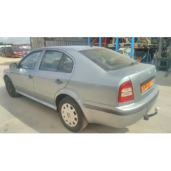 skoda octavia berlina (1u2) del año 2003