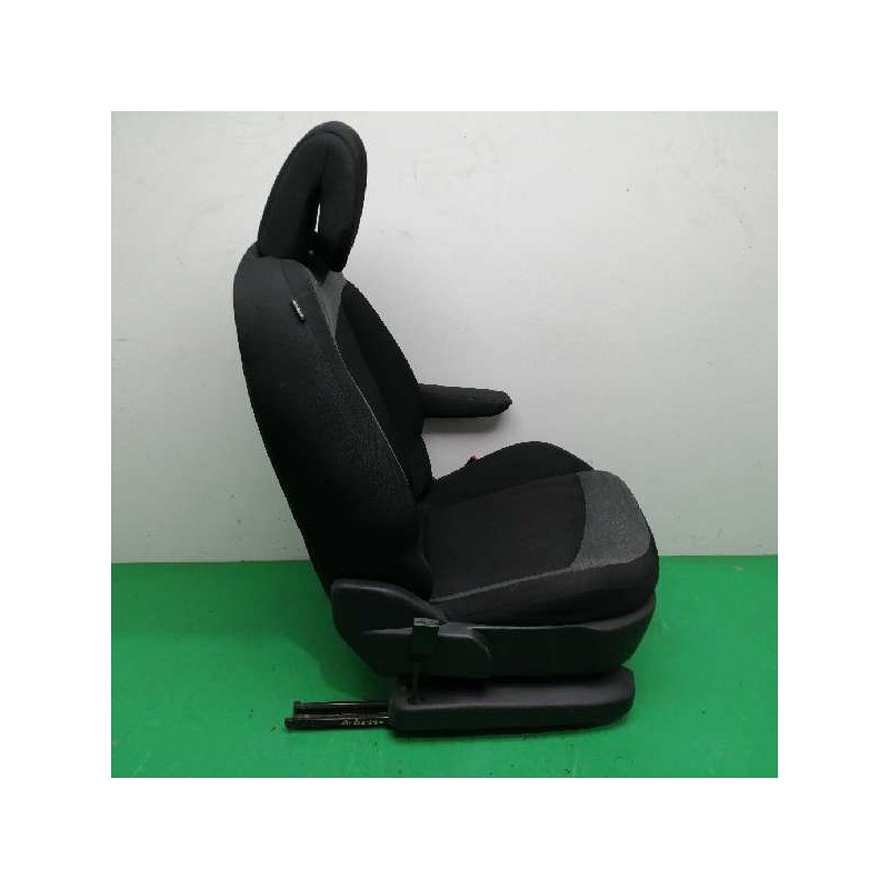 ASIENTO DELANTERO DERECHO OBSERVAR FOTOS