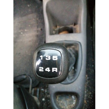 ford fiesta berlina (dx) del año 2000