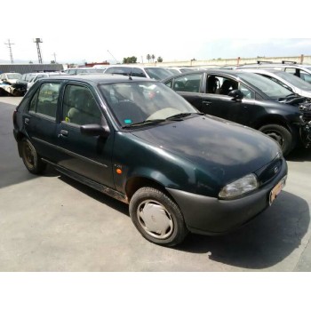ford fiesta berlina del año 1996