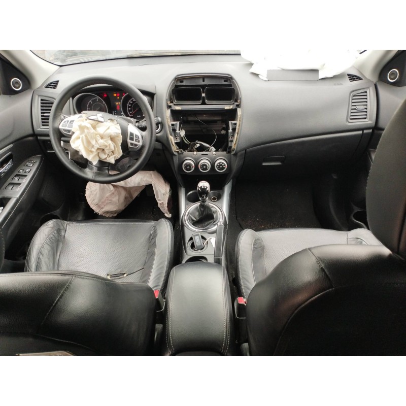 MITSUBISHI ASX (GA_W_) 2011