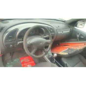 citroën xsara berlina del año 1997