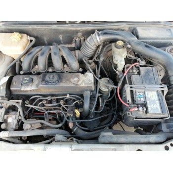 ford fiesta berlina (dx) del año 2000