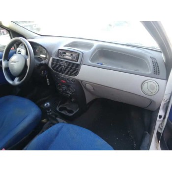 fiat punto (188_) del año 2000