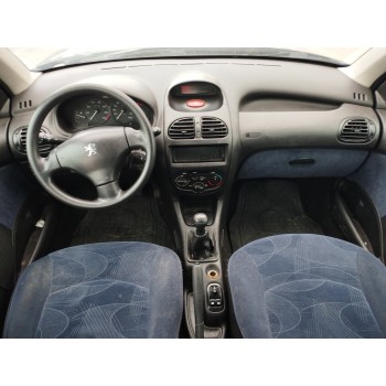 peugeot 206 berlina del año 2002