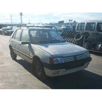 peugeot 205 berlina del año 1988