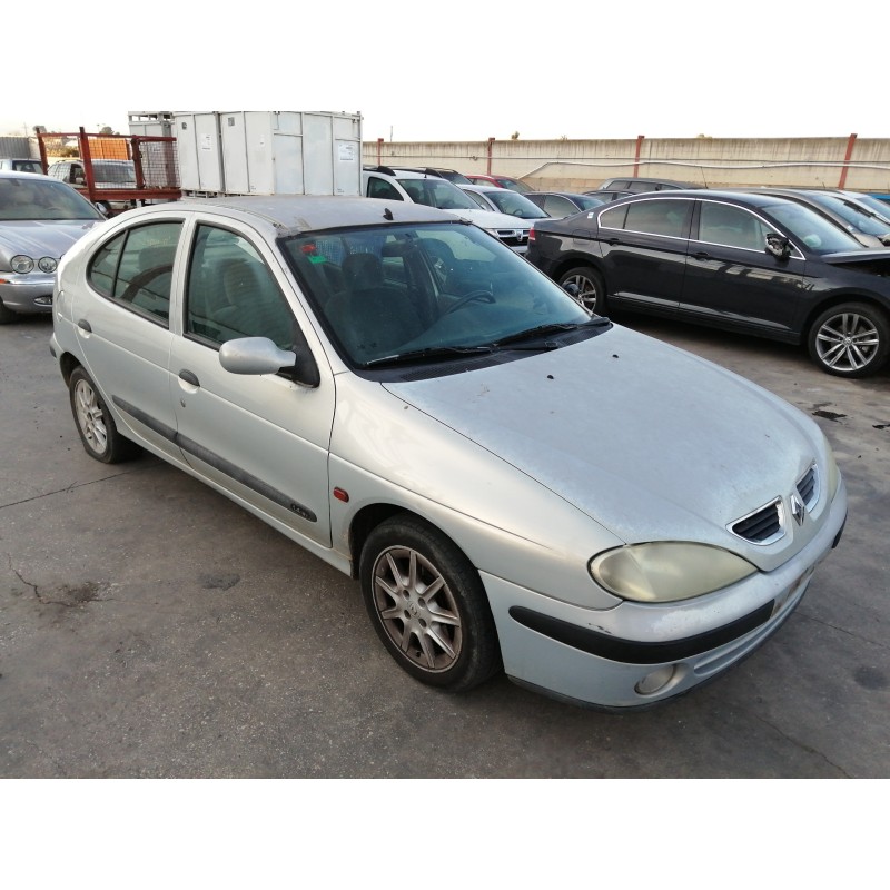 renault megane i fase 2 berlina (ba0) del año 2000