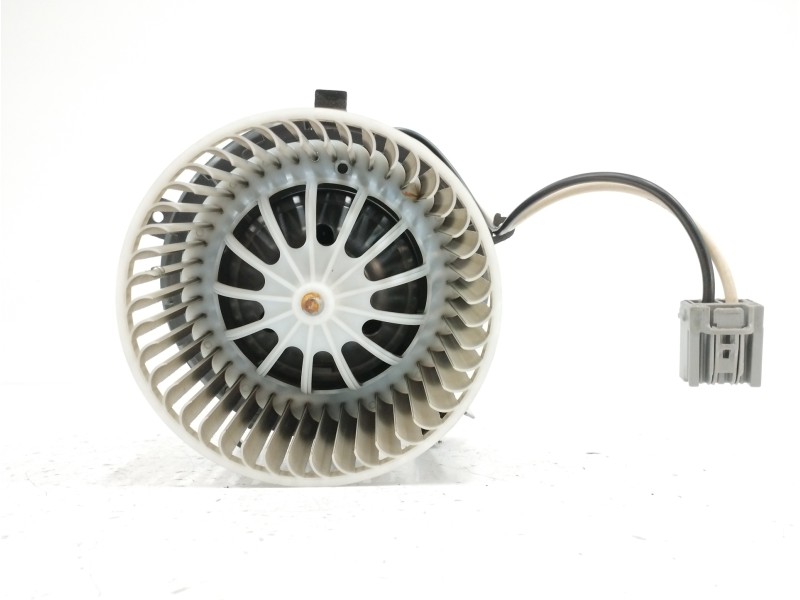 Recambio de motor calefaccion para opel astra j gtc sportive referencia OEM IAM U7253002  