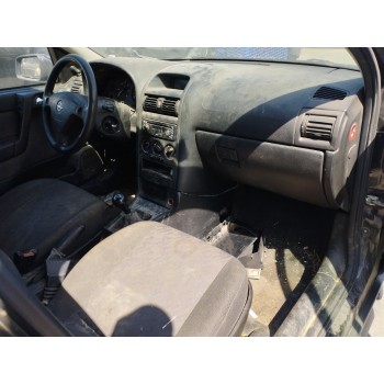 opel astra g berlina del año 2002