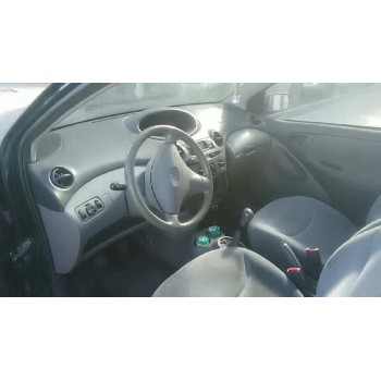 toyota yaris (_p1_) del año 2000