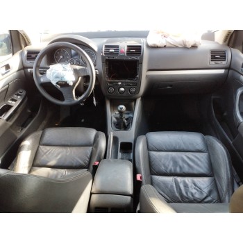 volkswagen golf v berlina (1k1) del año 2004