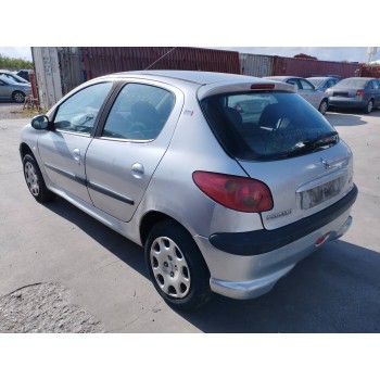 peugeot 206 berlina del año 2004