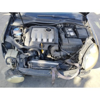 volkswagen golf v berlina (1k1) del año 2004