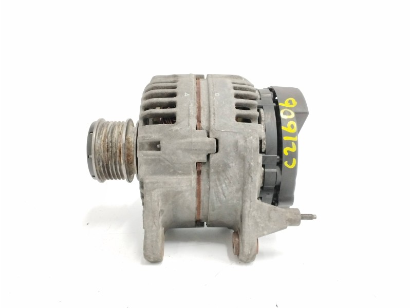 Recambio de alternador para skoda octavia berlina (1u2) tour referencia OEM IAM 038903024D 90A 0124325131
