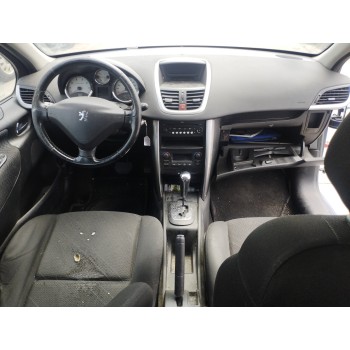 peugeot 207 del año 2009