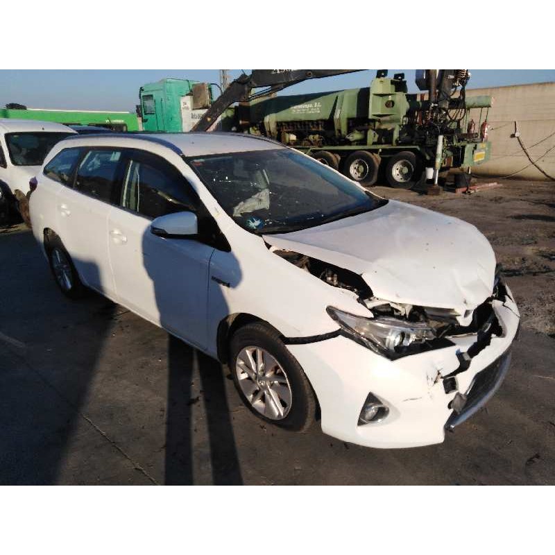 TOYOTA AURIS STATION WAGON (_E18_)