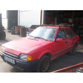 ford escort berlina del año 1990