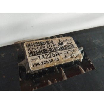 Recambio de puente trasero para dacia duster 1.5 dci diesel fap cat referencia OEM IAM 555016666R  