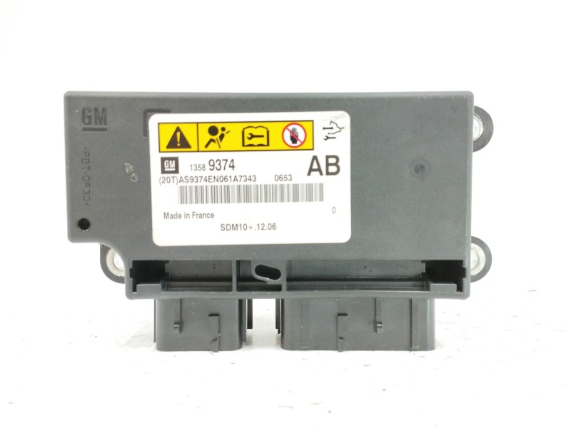 Recambio de centralita airbag para opel astra j gtc sportive referencia OEM IAM 13589374  