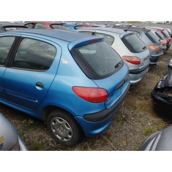 peugeot 206 berlina del año 2000