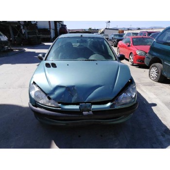 peugeot 206 berlina del año 2001
