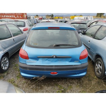 peugeot 206 berlina del año 2000