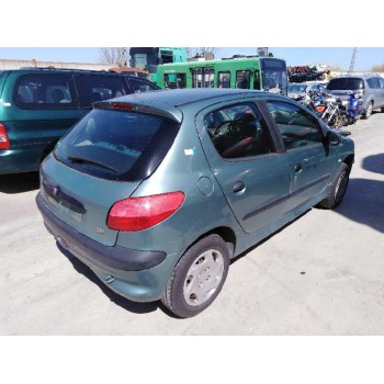 peugeot 206 berlina del año 2001