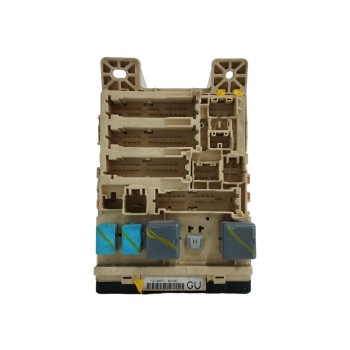 CAJA RELES / FUSIBLES 