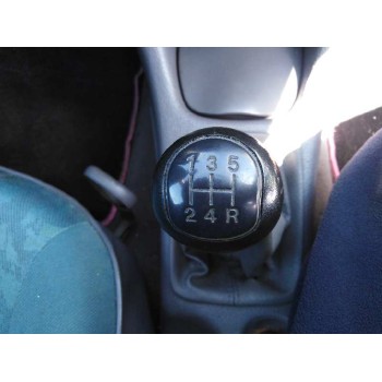 peugeot 206 berlina del año 2001