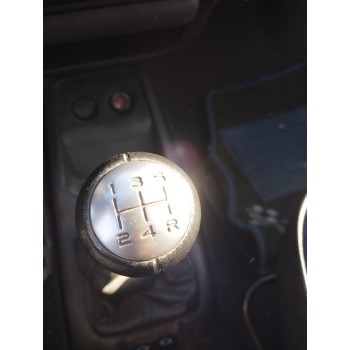 peugeot 106 (s2) del año 2001