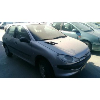 peugeot 206 berlina del año 2000