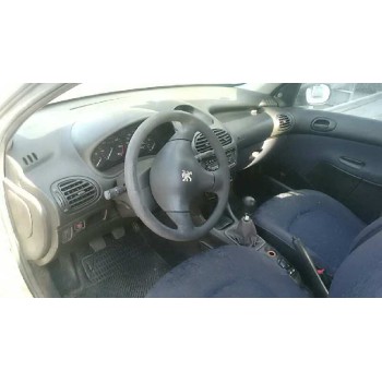 peugeot 206 berlina del año 2000