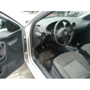 seat ibiza (6l1) del año 2004