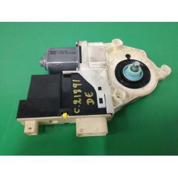 Recambio de motor elevalunas delantero derecho para citroën c4 berlina sx referencia OEM IAM 996388101  