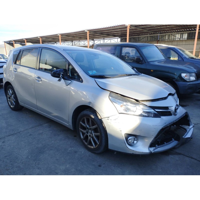 TOYOTA VERSO (_R2_)
