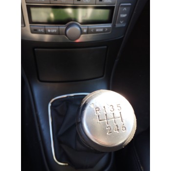 toyota avensis berlina (t25) del año 2006