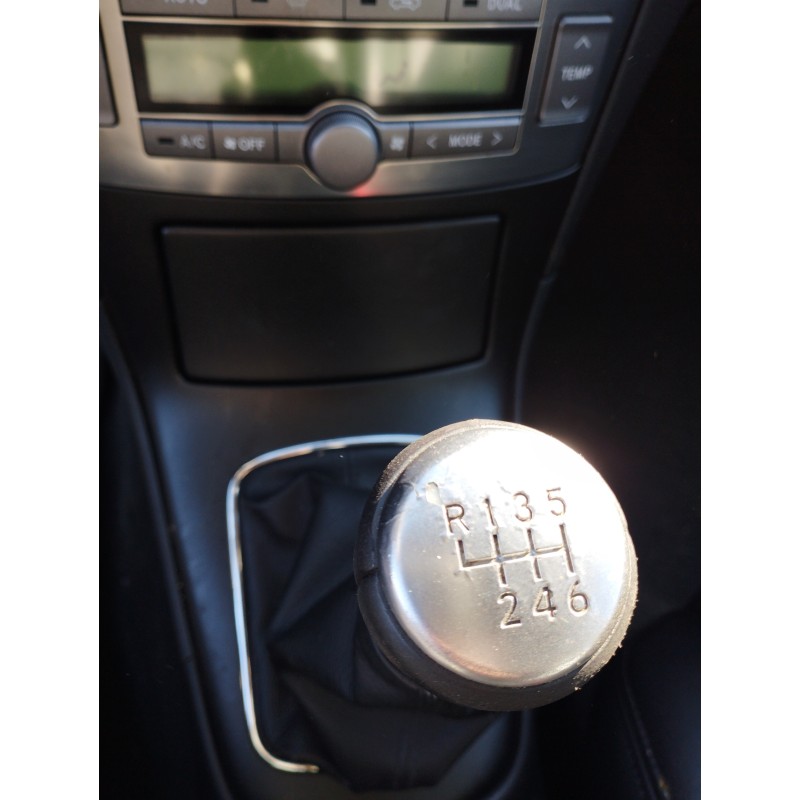 TOYOTA AVENSIS (_T25_) 2006