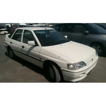 ford escort berlina/turnier del año 1992