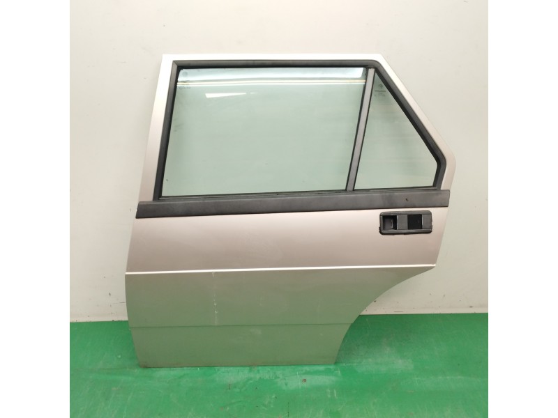 Recambio de puerta trasera izquierda para alfa romeo 75 2.0 referencia OEM IAM  OBSERVAR FOTOS 