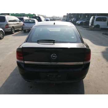 opel vectra c berlina del año 2004