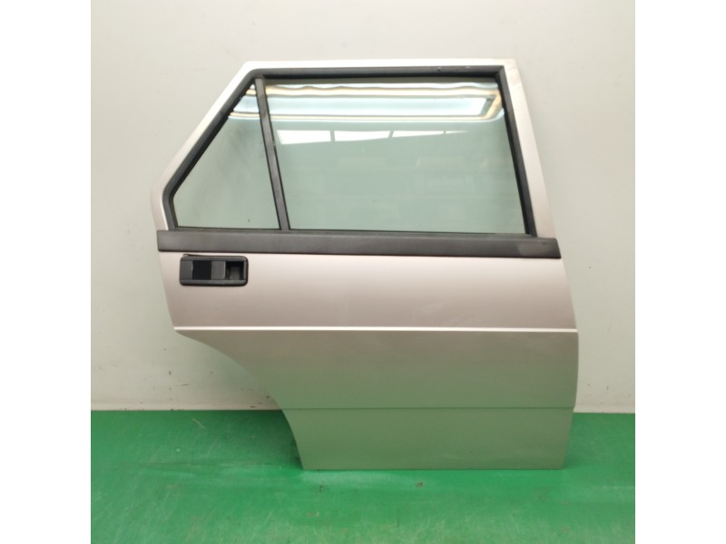 Recambio de puerta trasera derecha para alfa romeo 75 2.0 referencia OEM IAM Recambio de puerta trasera derecha para alfa romeo 75 2.0 referencia OEM IAM