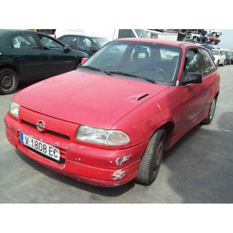 opel astra f berlina del año 1992