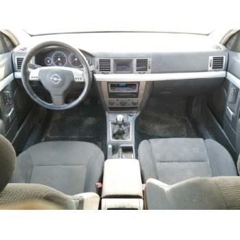 opel vectra c berlina del año 2004