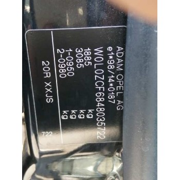 opel vectra c berlina del año 2004